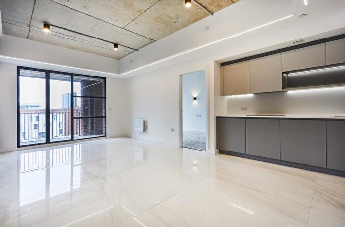2 Bedroom Apartment To Rent In . :: One Silk Street, M4