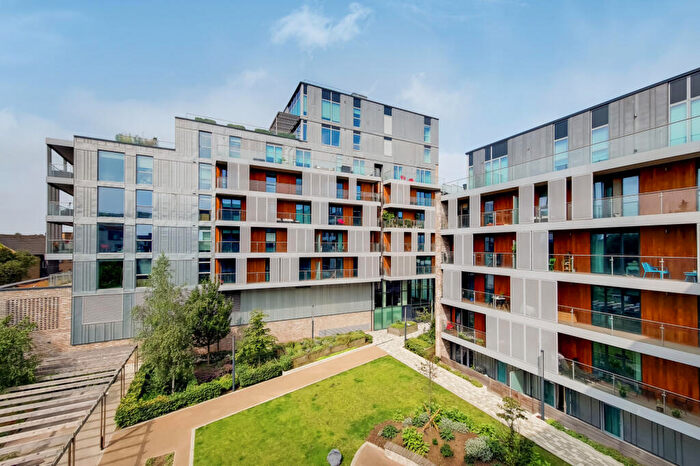 2 Bedroom Apartment For Sale In Albert Road, Queens Park, London, NW6