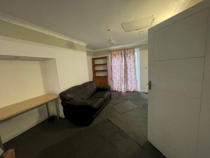 3 Bedroom Property To Rent In Mowbray Road, Cambridge, CB1