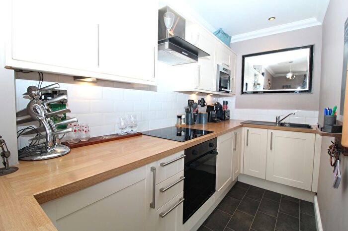 1 Bedroom Terraced House To Rent In Swale House, West Street, Queenborough, ME11