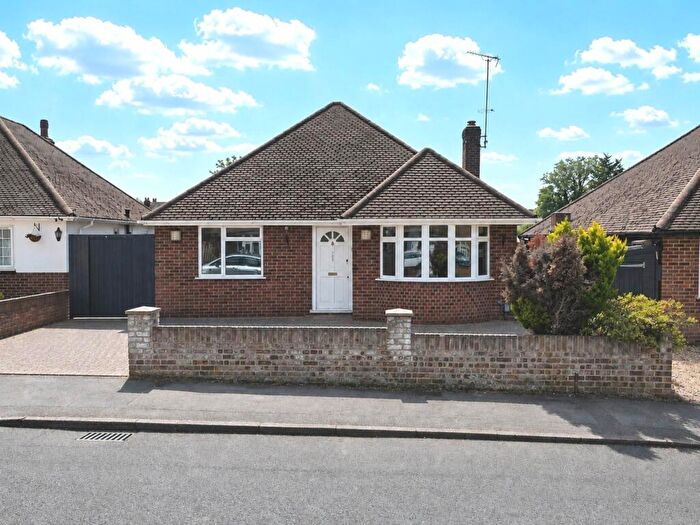 2 Bedroom Detached Bungalow For Sale In Anderson Avenue, Earley, RG6