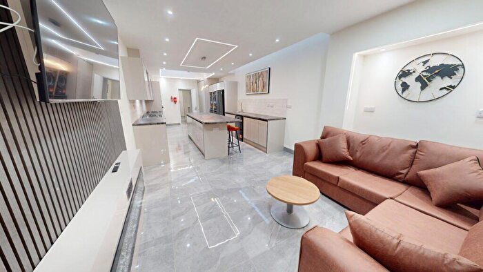 6 Bedroom House To Rent In Teignmouth Road, Selly Oak, B29