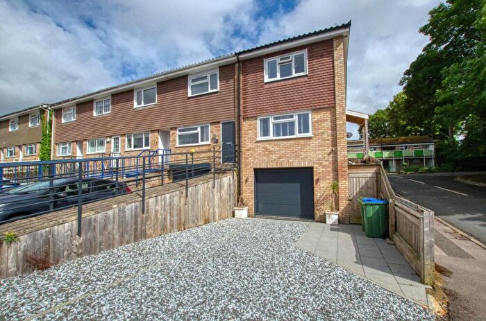 2 Bedroom End Of Terrace House For Sale In Range Gardens, Southampton, SO19
