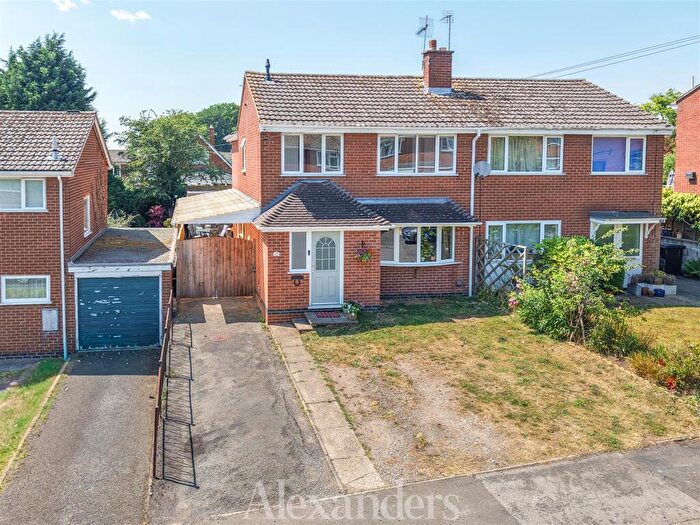 4 Bedroom Semi-Detached House For Sale In Stanley Road, Market Bosworth, CV13