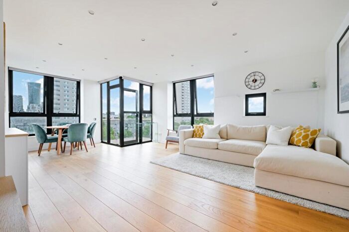 2 Bedroom Apartment To Rent In Ocean Wharf, Westferry Road, E14