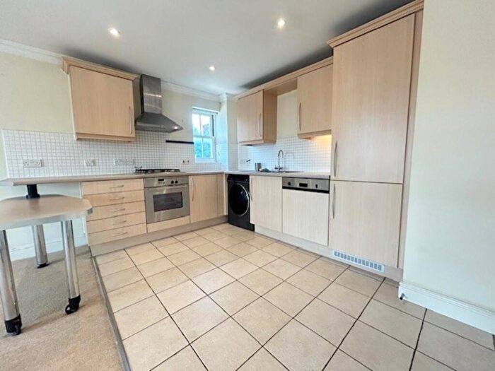 2 Bedroom Apartment To Rent In William Street, Swindon, Wiltshire, SN1