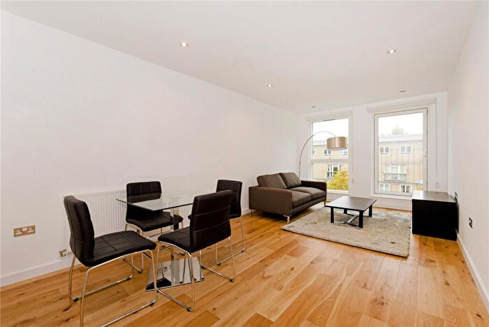 2 Bedroom Flat To Rent In Plender Street, Camden, NW1