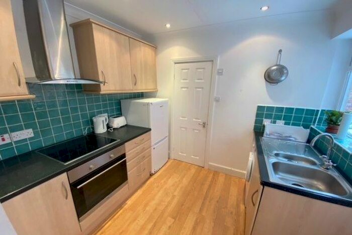 2 Bedroom Flat To Rent In Fairfield Road, Newcastle Upon Tyne, NE2