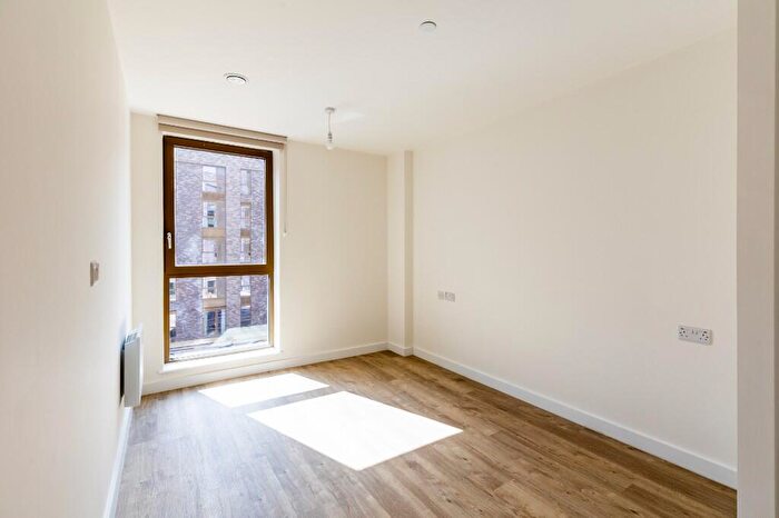 2 Bedroom Flat To Rent In Flat, Rockingham Street, Sheffield, S1