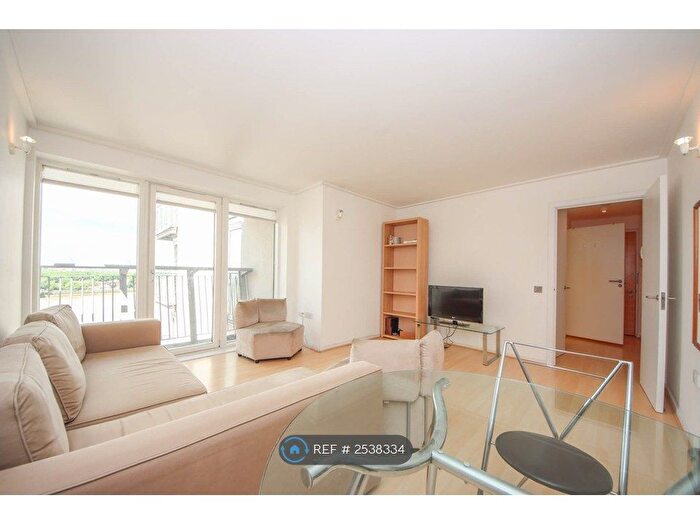 1 Bedroom Flat To Rent In Seacon Tower, London, E14