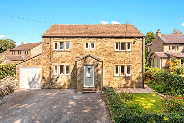 4 Bedroom Detached House For Sale In Monkholme Lane, Threshfield, Skipton, North Yorkshire, BD23