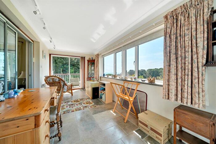 4 Bedroom House For Sale In Bon Accord Road, Swanage, BH19 - Photo 10