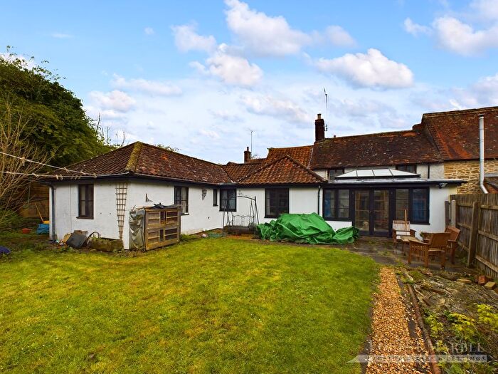 4 Bedroom End Of Terrace House For Sale In Bourton, Gillingham, SP8