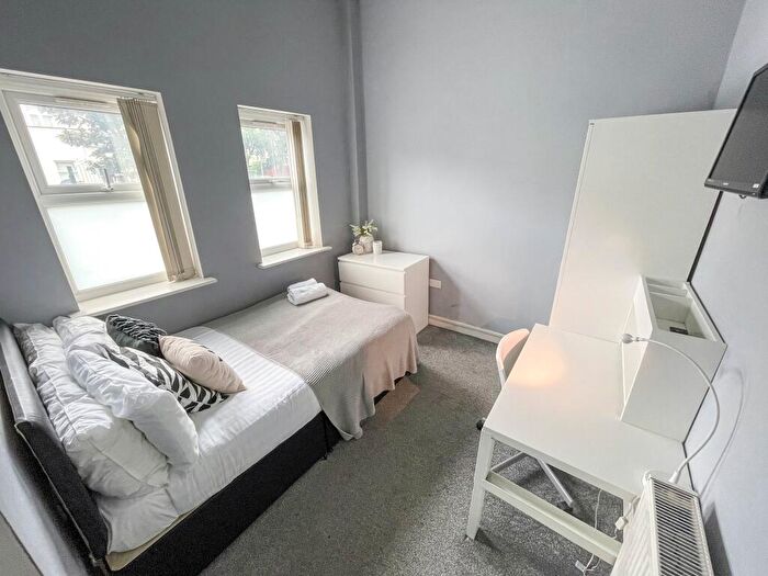 5 Bedroom House To Rent In Prescot Road, L7