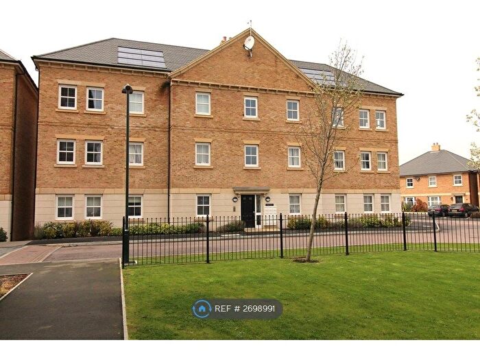 2 Bedroom Flat To Rent In Rainbow Road, Erith, DA8