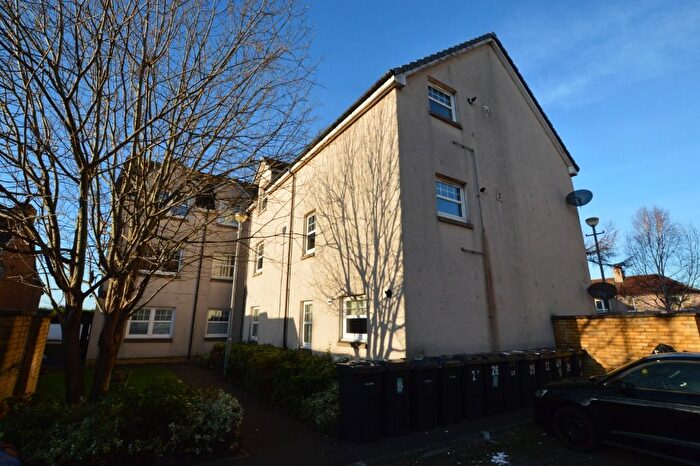 3 Bedroom Flat To Rent In Lemon Terrace, Leven, KY8