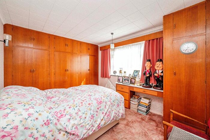 3 Bedroom Detached Bungalow For Sale In Beach Drive, Scratby, Great Yarmouth, NR29