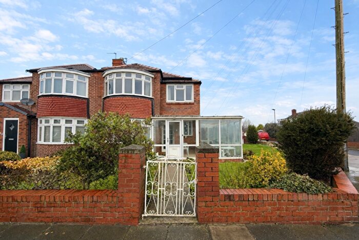 3 Bedroom Semi-Detached House For Sale In Bransdale Avenue, South Bents, Sunderland, SR6