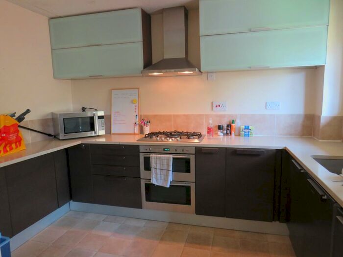 1 Bedroom Apartment To Rent In Russett Wood, Welwyn Garden City, AL7