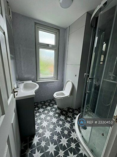 1 Bedroom Flat To Rent In Livingstone Circus, Gillingham, ME7