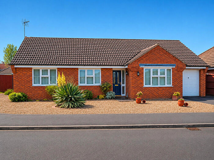 3 Bedroom Detached Bungalow For Sale In Grebe Close, Sutton Bridge, PE12