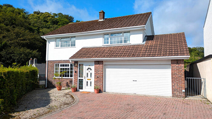 4 Bedroom Detached House For Sale In Turnavean Road, St. Austell, Cornwall, PL25