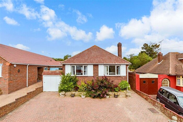 3 Bedroom Detached Bungalow For Sale In Bradstow Way, Broadstairs, Kent, CT10