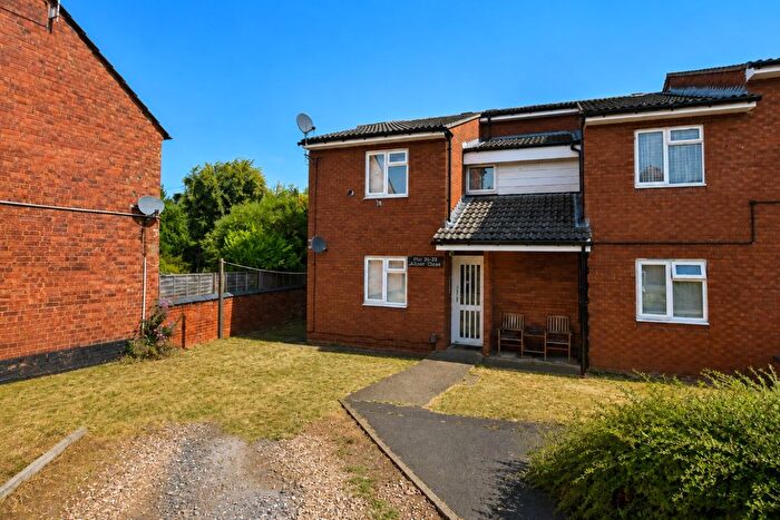 1 Bedroom Flat To Rent In Jubilee Court, Obelisk Road, Finedon, NN9