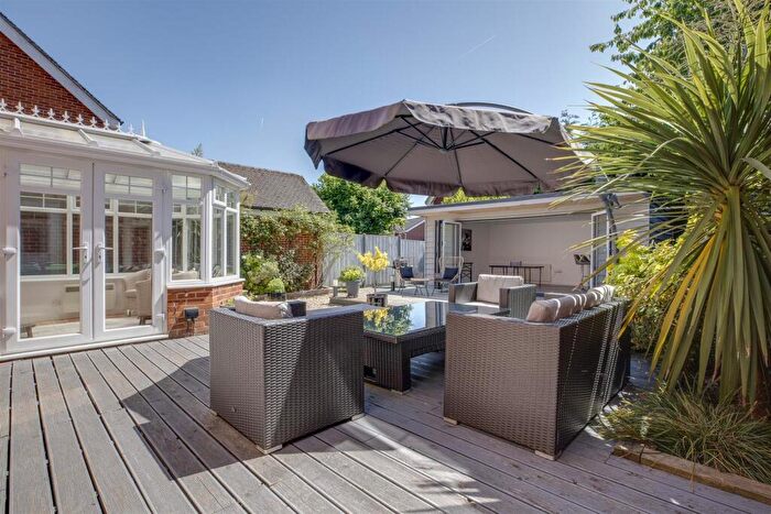 4 Bedroom Detached House For Sale In Turners Field, High Wycombe, HP13