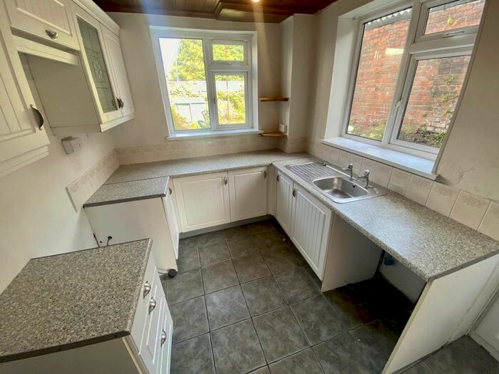 3 Bedroom Property To Rent In David Street, Cwmbwrla, Swansea, SA5