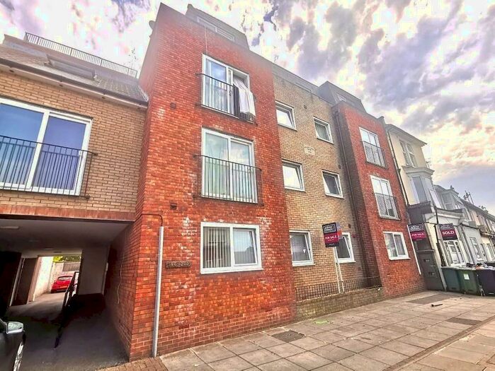 1 Bedroom Apartment To Rent In William Albert Court, New Road, Portsmouth, PO2