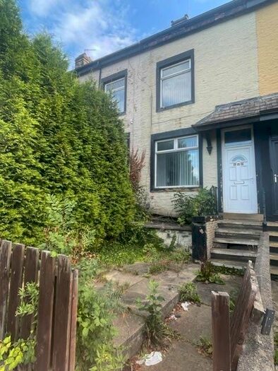 4 Bedroom Terraced House To Rent In Bolton Road, Bradford, BD3