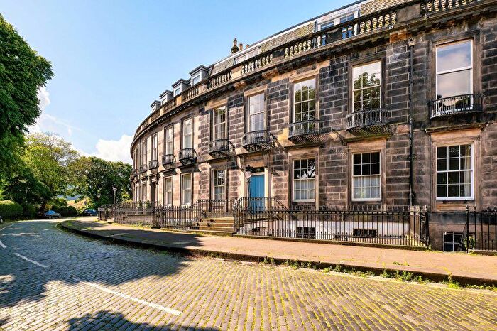 3 Bedroom Flat For Sale In A, Carlton Terrace, Calton, Edinburgh, EH7