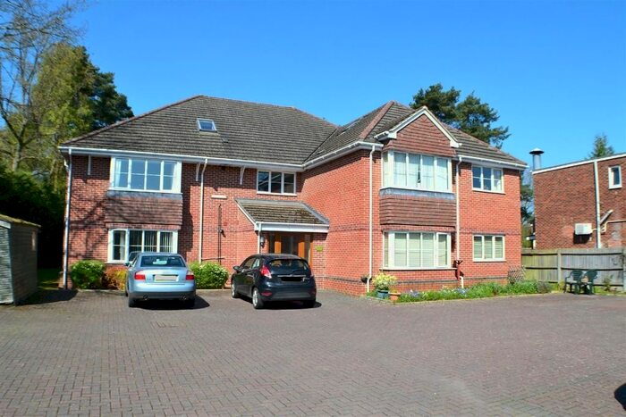 2 Bedroom Flat To Rent In Beech Copse, Heath End Road, Baughurst, RG26
