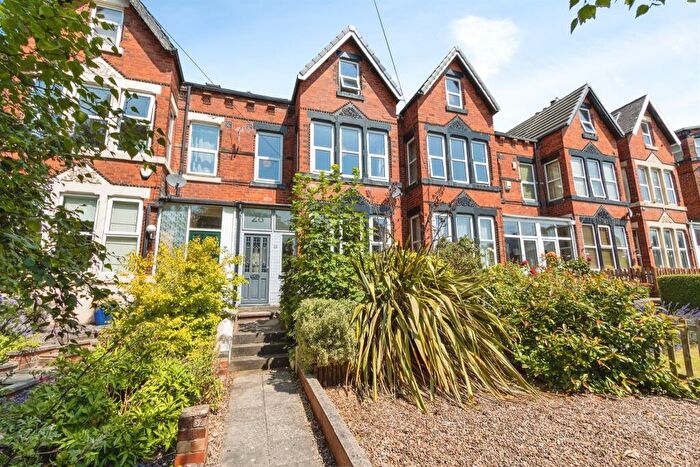 4 Bedroom Terraced House For Sale In Cross Green Lane, Halton, Leeds, LS15