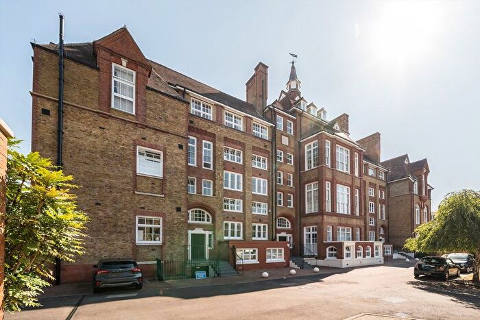 2 Bedroom Flat To Rent In Reed Place, Clapham, SW4