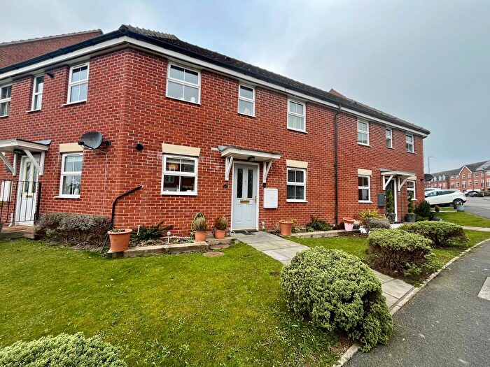 2 Bedroom Property To Rent In Millbank, Yeadon, Leeds, LS19