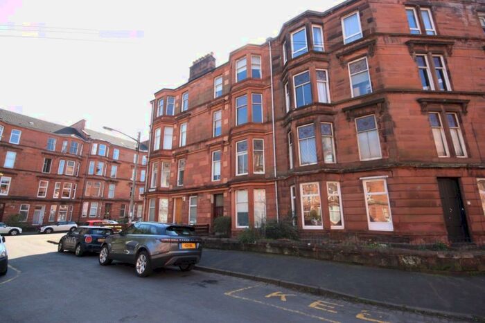 2 Bedroom Flat To Rent In Flat /, Waverely Gardens, Glasgow, G41