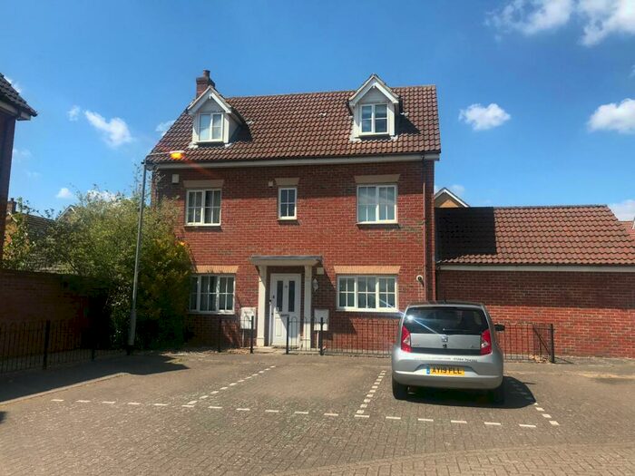 5 Bedroom House To Rent In Richard Easten Road, Thetford, Thetford, IP24