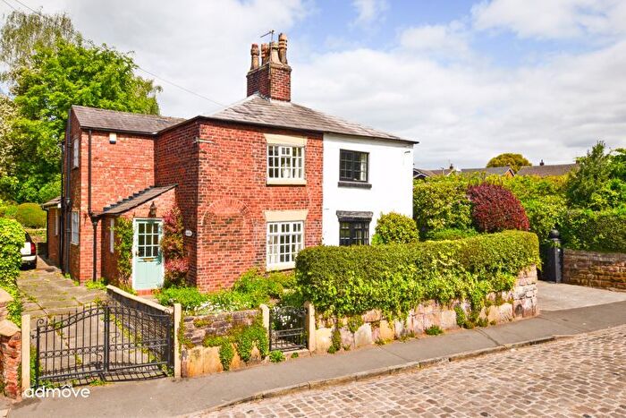 2 Bedroom Cottage For Sale In Pepper Street, Lymm, Cheshire, WA13