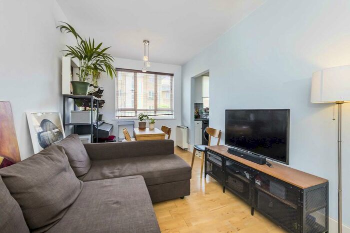 2 Bedroom Apartment To Rent In Celandine Drive, Hackney, E8
