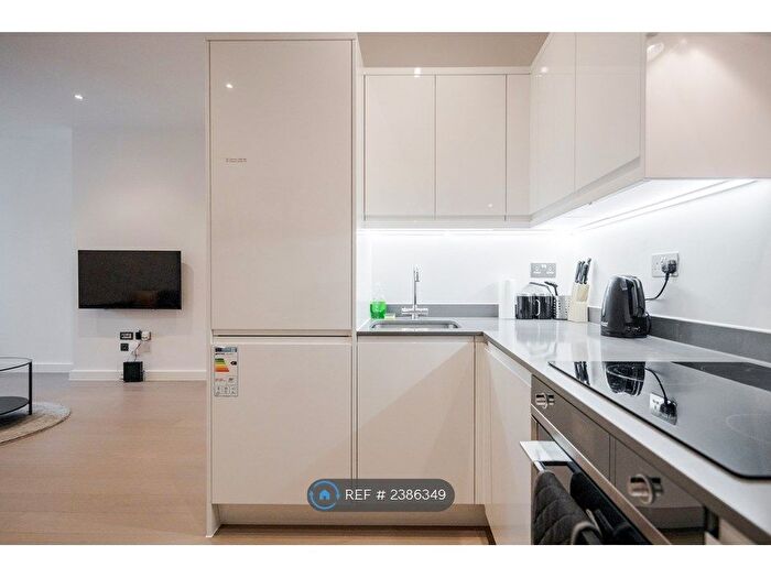 1 Bedroom Flat To Rent In Ziggurat House, St Albans, AL1