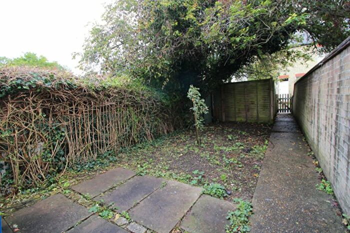2 Bedroom End Of Terrace House To Rent In Bermuda Terrace, Cambridge, CB4
