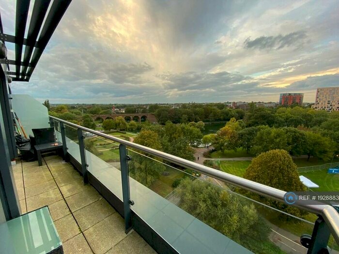 2 Bedroom Flat To Rent In Century Tower, Chelmsford, CM2