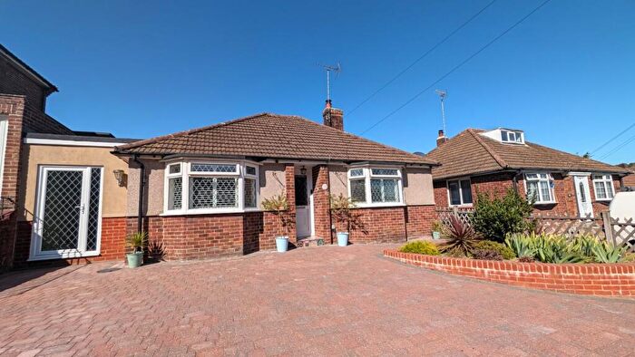 2 Bedroom Bungalow To Rent In Deanwood Road, Dover, Kent, CT17