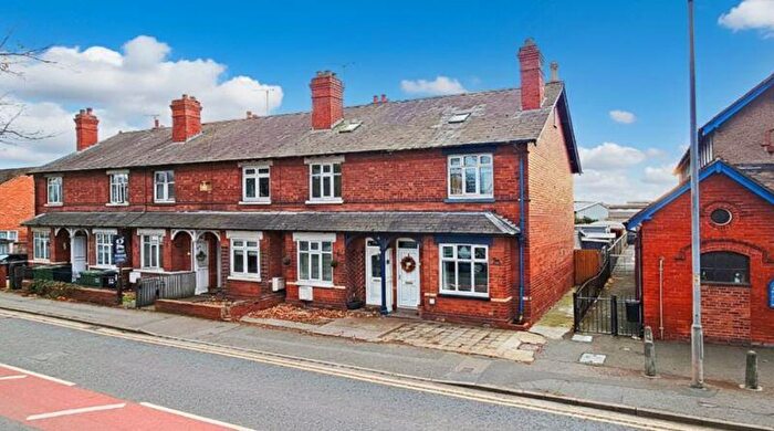 3 Bedroom Terraced House For Sale In Grandstand Road, Hereford, HR4