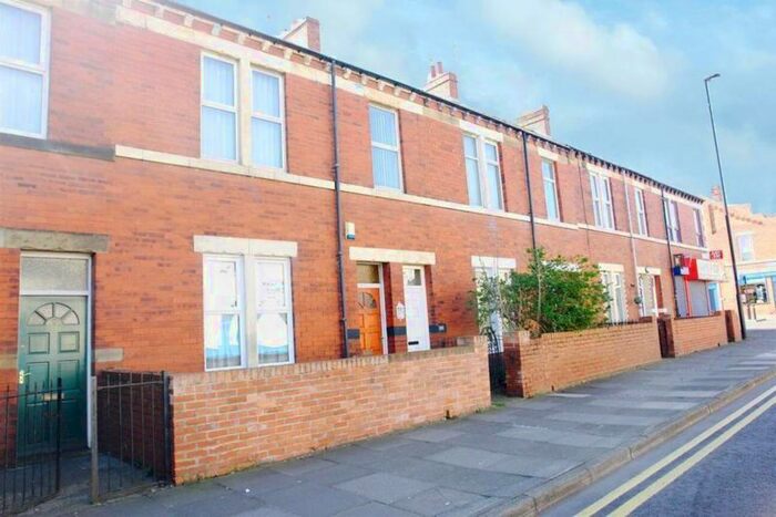 2 Bedroom Flat To Rent In Shields Road, Newcastle Upon Tyne NE6