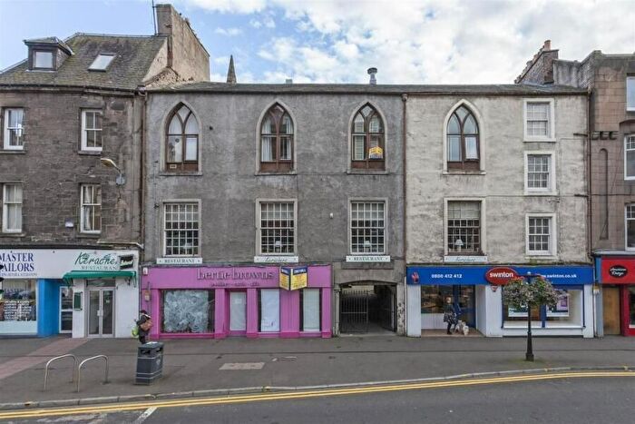 3 Bedroom Maisonette To Rent In South Street, Perth, PH2