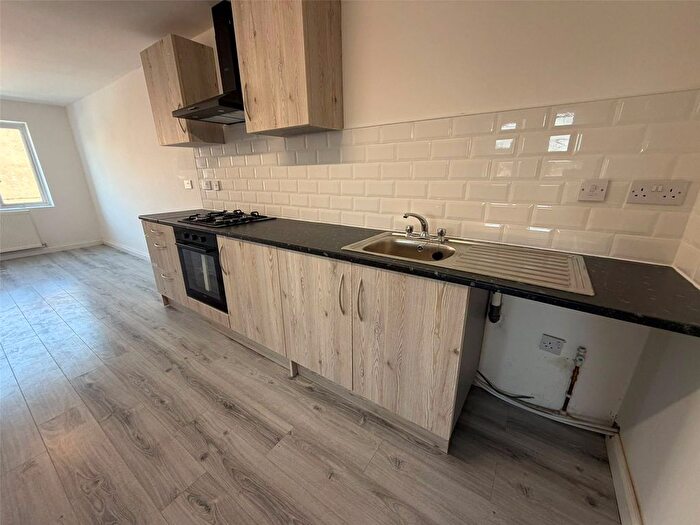 2 Bedroom Flat To Rent In Redhouse Street, Walsall, WS1