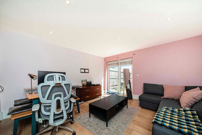 1 Bedroom Flat To Rent In Omega Place, Kings Cross, N1